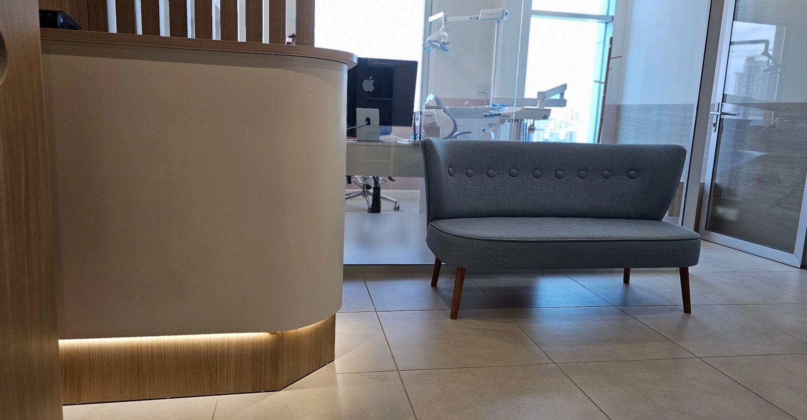 Reception and waiting area of the clinic in Istanbul